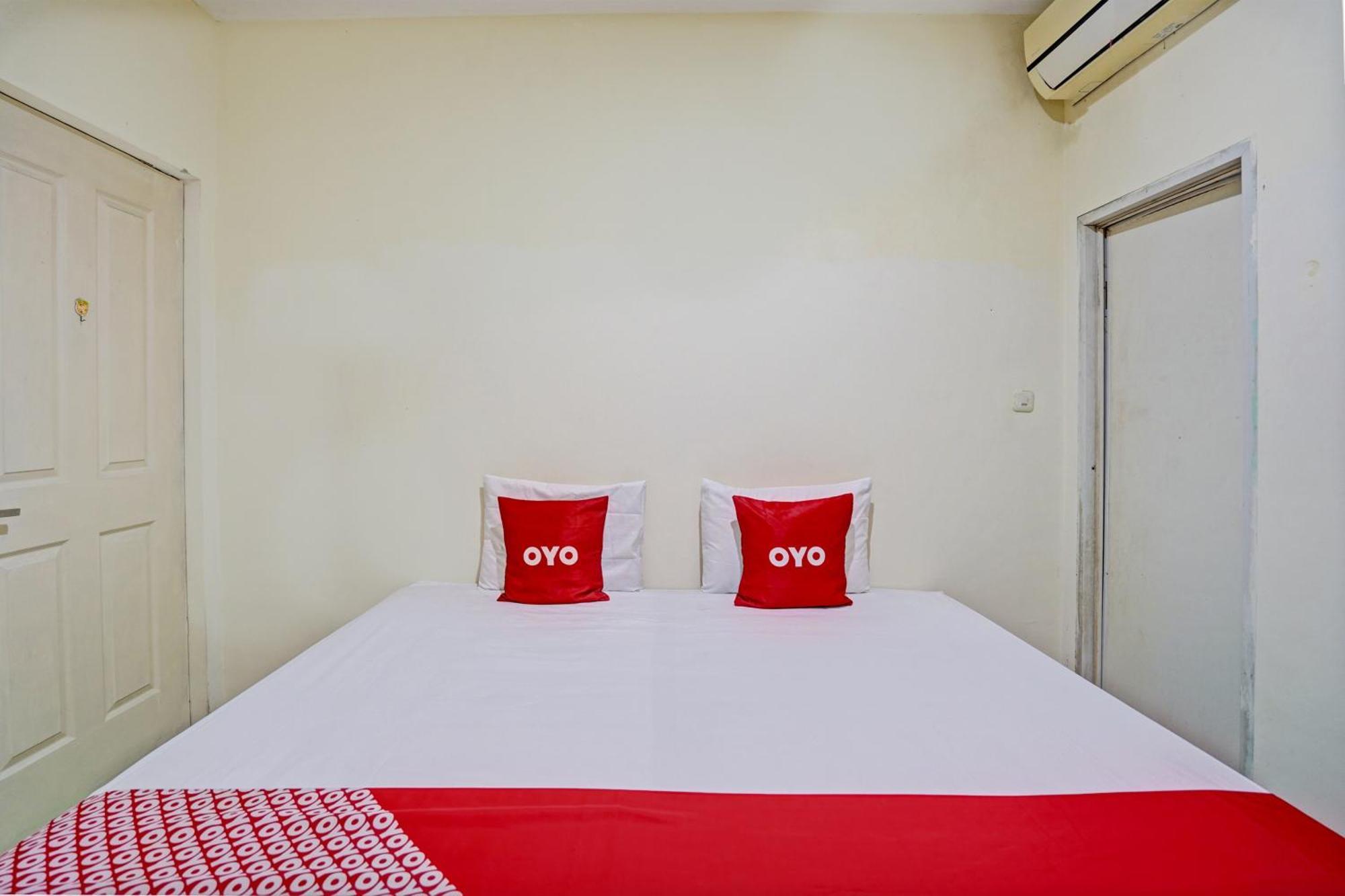 Oyo 93112 Garden Homestay 3 Merlion Surabaya Exterior foto