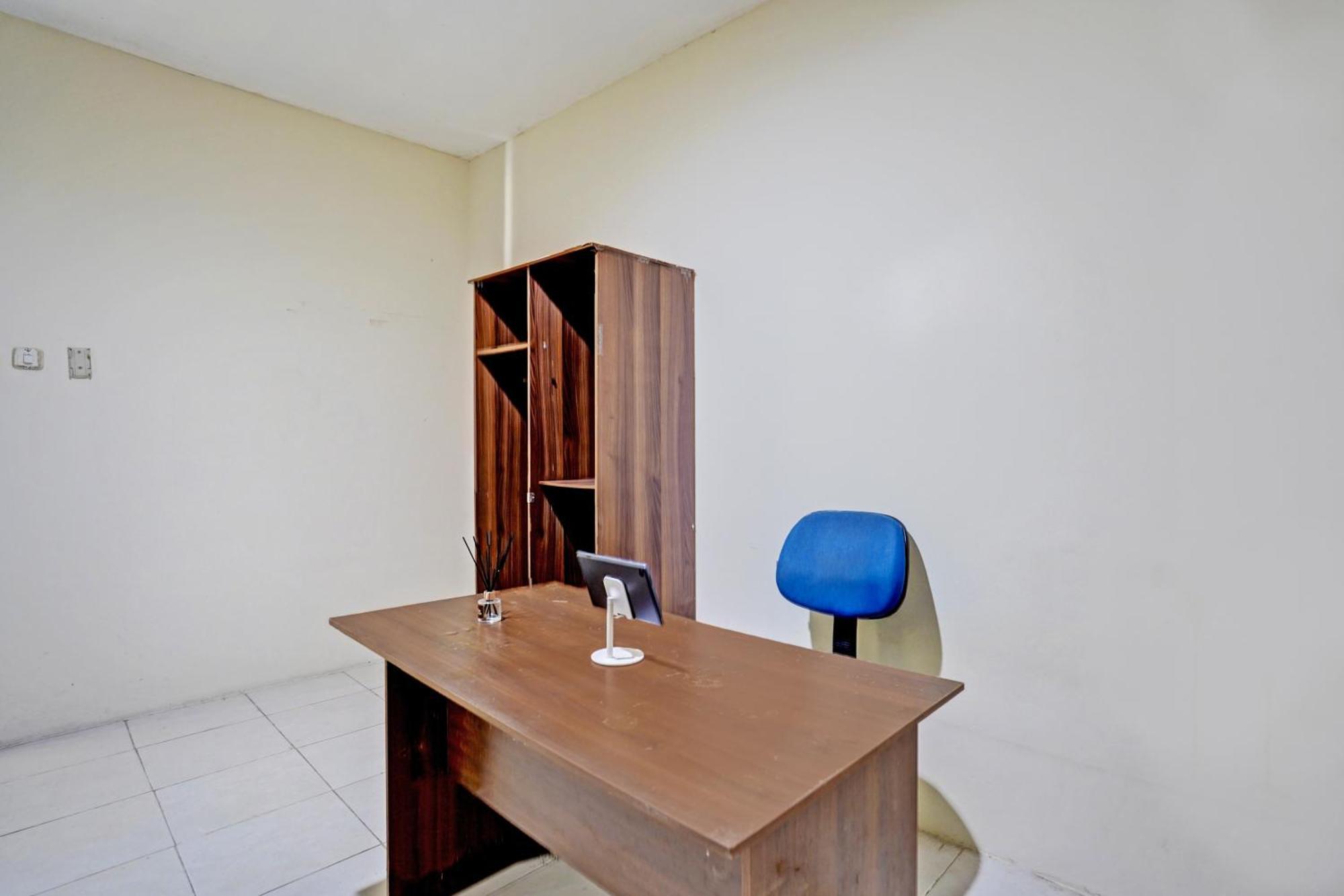 Oyo 93112 Garden Homestay 3 Merlion Surabaya Exterior foto