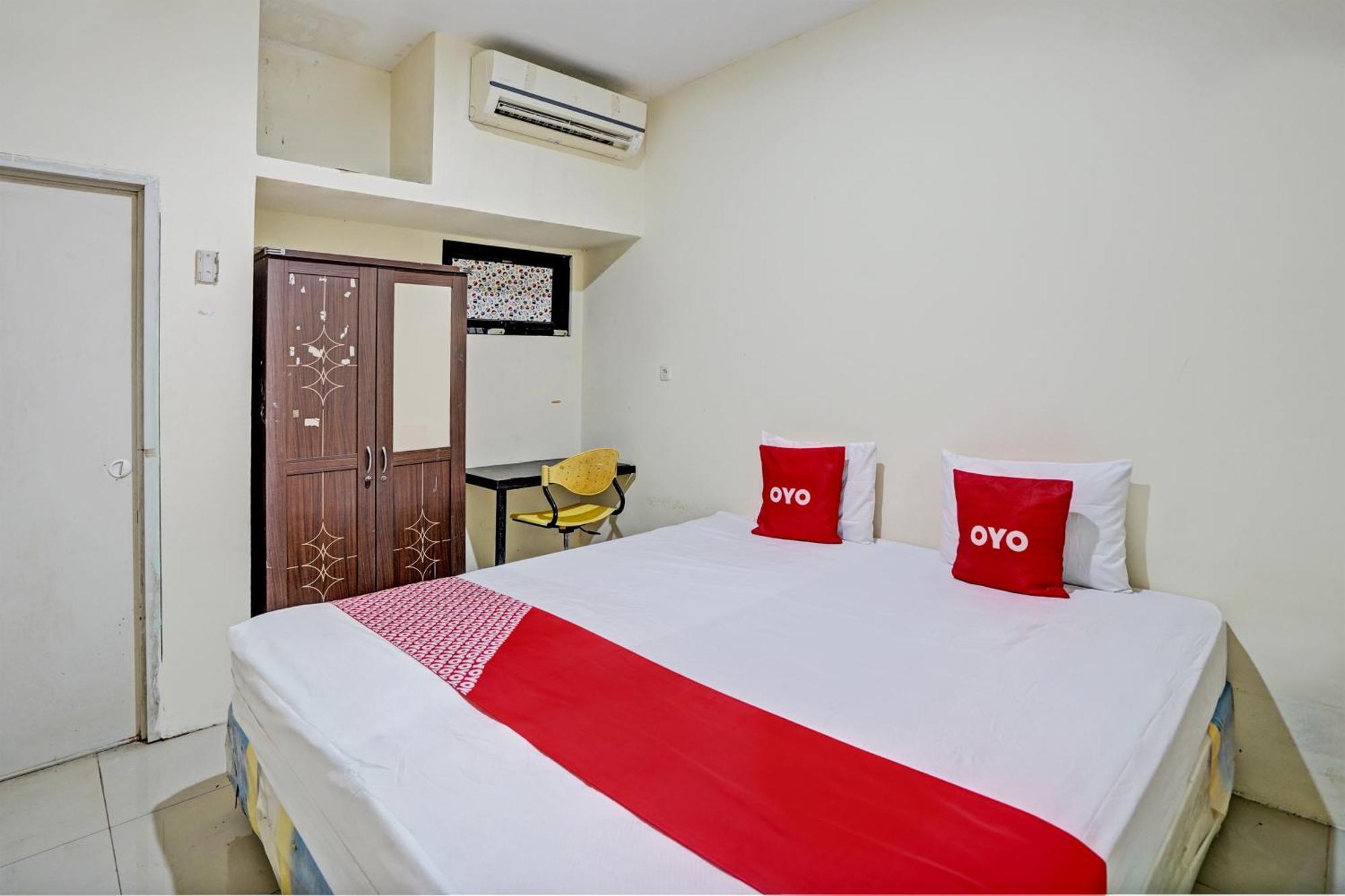 Oyo 93112 Garden Homestay 3 Merlion Surabaya Exterior foto