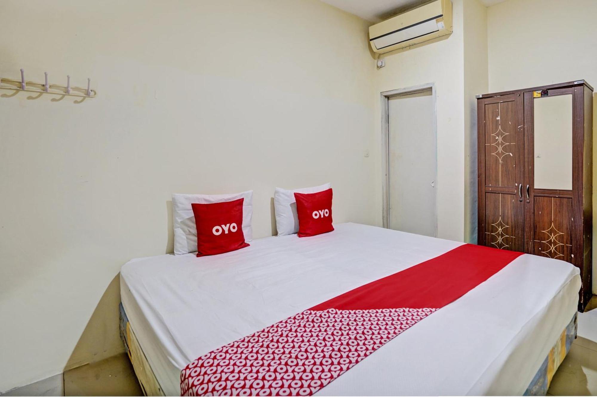 Oyo 93112 Garden Homestay 3 Merlion Surabaya Exterior foto